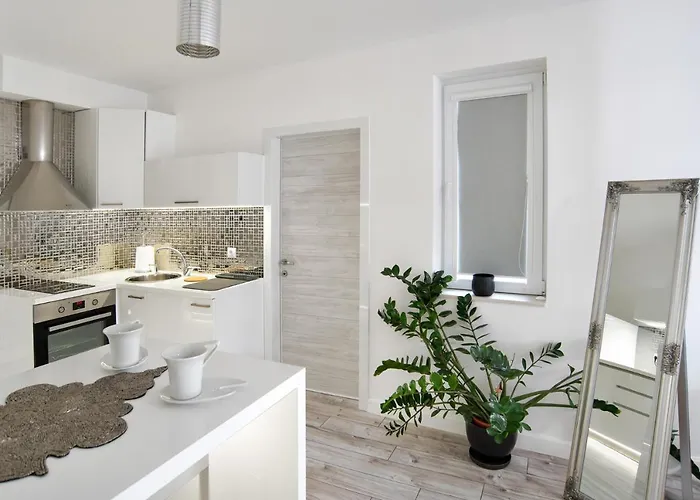 Beautiful Place In The Heart Of The City!!!!