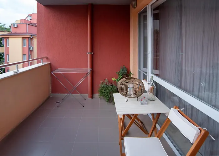 Beautiful Place In The Heart Of The City!!!! *